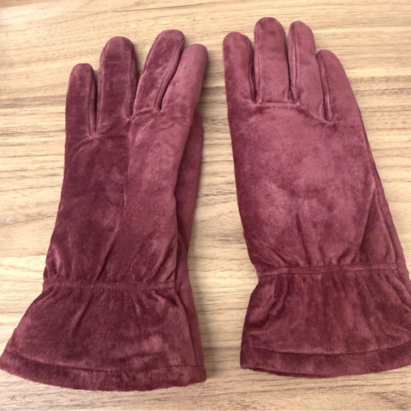 Vintage Isotoner Purple Suede And Lined Gloves - Picture 3 of 6